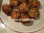 Una foto di contorno funghi champignon