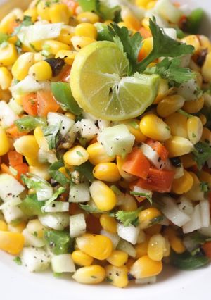 ভুট্টা স্যালাড (Corn Salad Recipe In Bengali) রেসিপির প্রধান ছবি