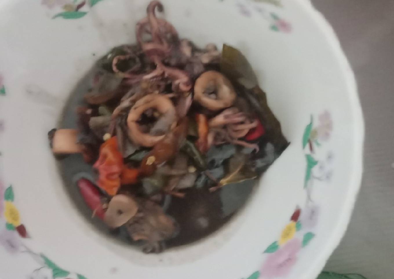 Cumi hitam goreng pedas