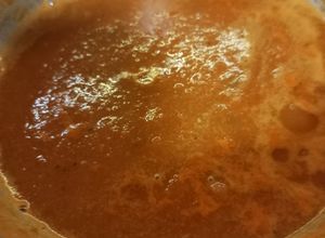 Una foto de Sopa de tomate confitado