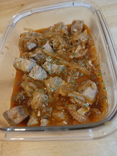 Una foto de Atún encebollado