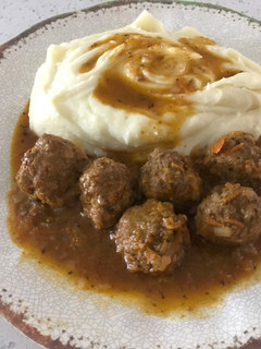 Una foto de Albóndigas al jugo