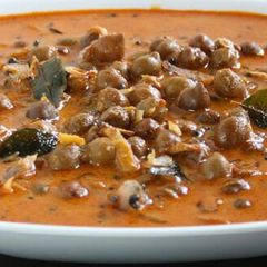 A picture of Kadala Curry.