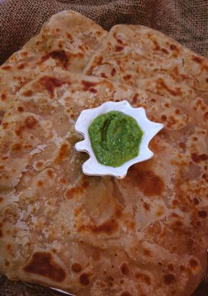 A picture of Square Paratha.