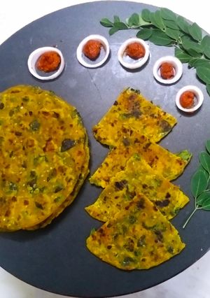 A picture of Drumstick Leaves Paratha.