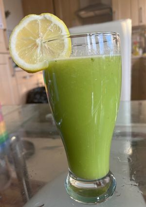 A picture of Healthy Lemon, Ginger and Apple Juice.