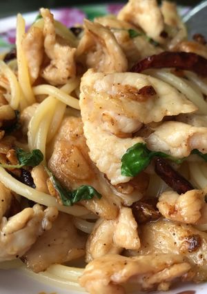 รูปของ สปาเก็ตตี้ ผัดพริกแห้งไก่