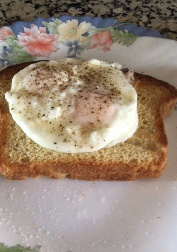 Una foto de Huevos escalfados en microondas