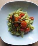 Penne agli asparagi e pomodorini
