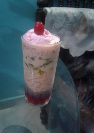 A picture of Falooda.