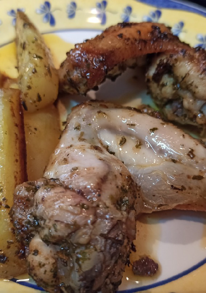 Una foto de Alitas de pollo adobadas al horno
