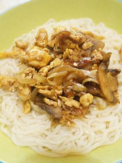 Foto resep Mie Tumis Jarum dengan Scrambled Egg