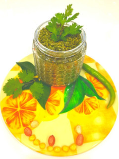 ડ્રાય ચટણી(Dry Chutney Recipe in Gujarati) રેસીપી મુખ્ય ફોટો