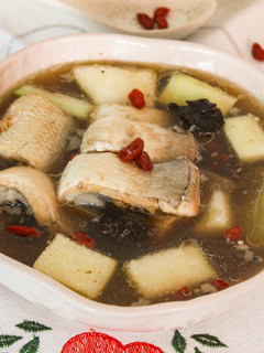 【老菜脯西瓜綿虱目魚湯】大暑節氣燉湯,湯頭爽口清甜 的食譜成品照片