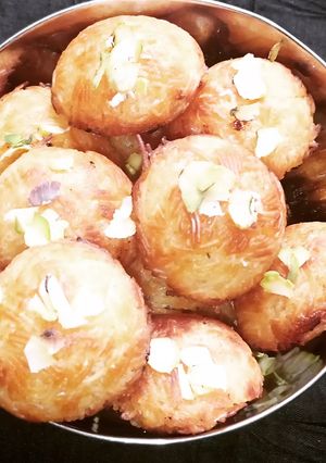 વર્મીસેલી બોમ્બ (Vermicelli Bomb Recipe In Gujarati) રેસીપી મુખ્ય ફોટો