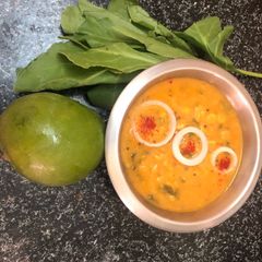 A picture of Palak mango dal.