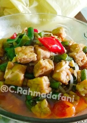 Foto resep Oseng Kuah Tempe Kacang Toge