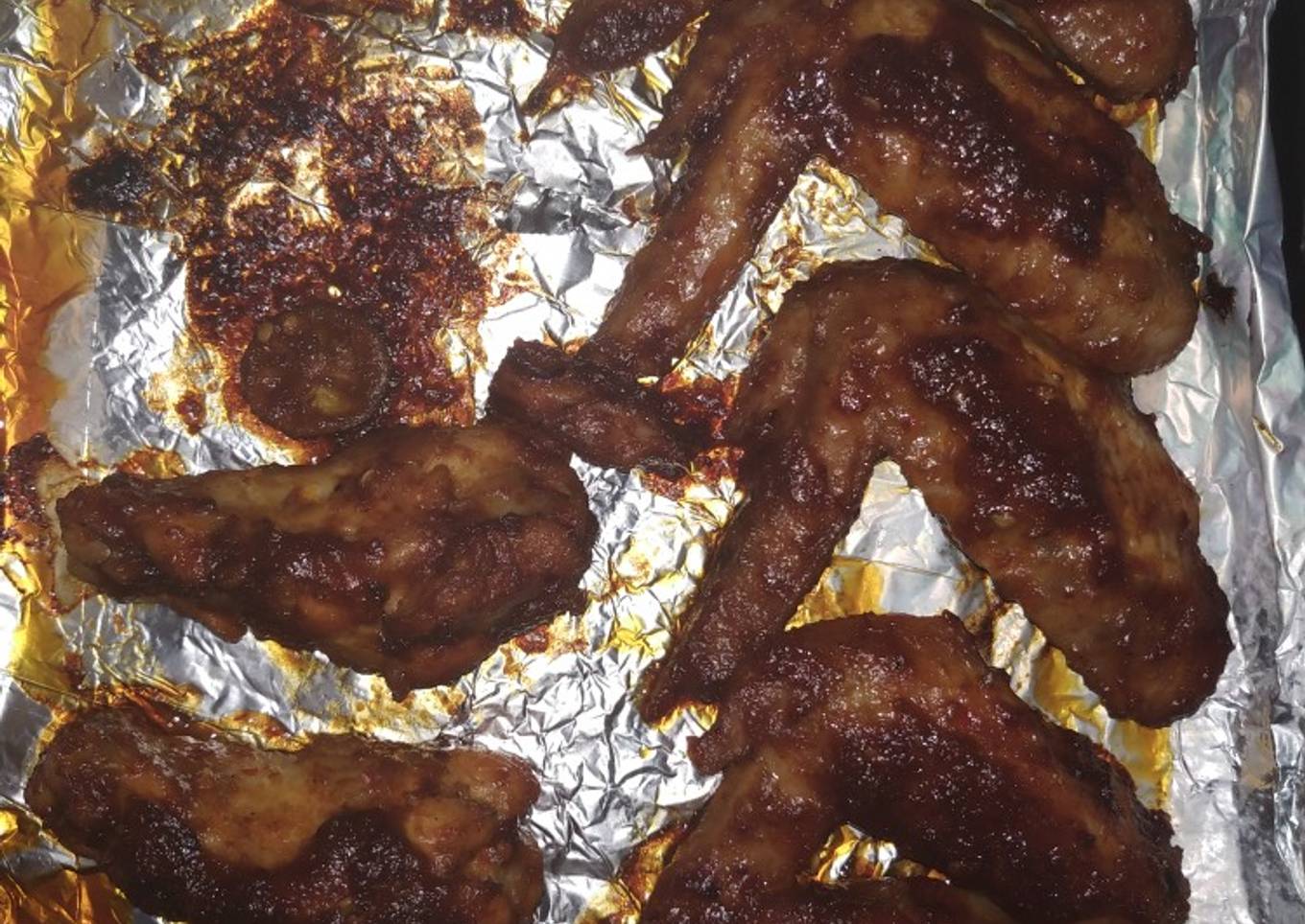 Sayap ayam panggang bumbu rujak Bamboe