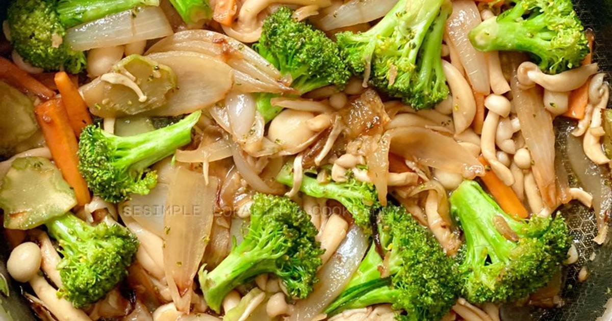 Resipi Broccoli & Shimeji Mushroom Stir Fry oleh Sesimple Loralin Cookpad