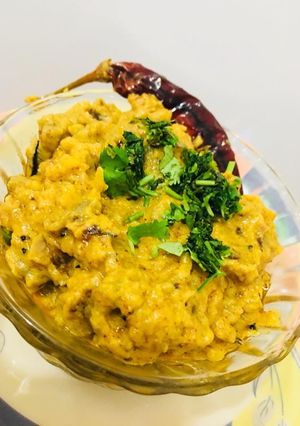 A picture of Chatpata bajra rotlo.