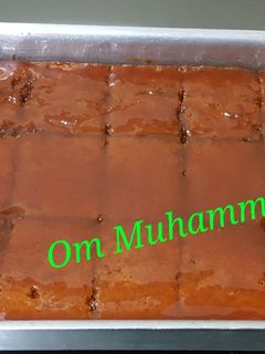 صورة لوصفة كيكة الزبادي الهشة بصوص التوفي 👌👍