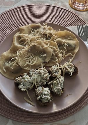 Una foto de Champiñones rellenos con queso