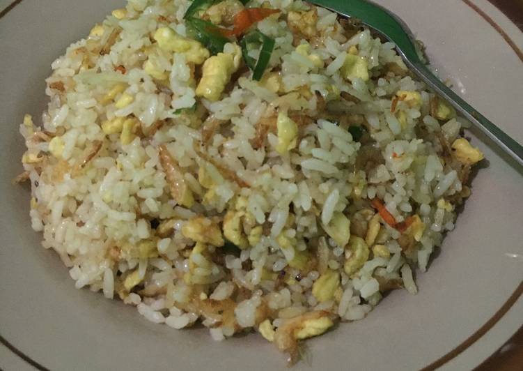 8. Nasgor Mentega ala Popo