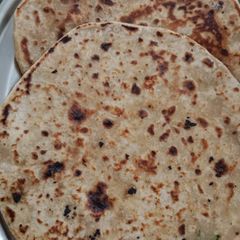 A picture of Sattu paratha.