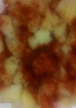 A picture of Hot potatoes with Matoke.