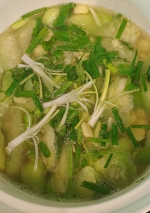 Hình của món Canh mướp nấu hạt sen.