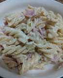 Pasta fusilli a los 3 quesos