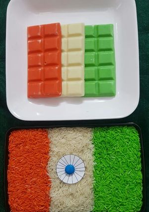 A picture of Tricolor Chocolate.
