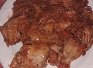 Una foto de Carne de puerco a la mexicana, con chorizo