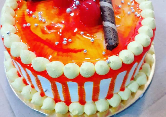 Manstraw Cake | Manstraw cake-2 cakes-mango strawberry flavoured-2 designs  https://youtu.be/nq-eA1yrxBo | By AFI'S MAGIC KitchenFacebook
