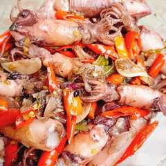 Tumis Cumi Asin রেসিপির প্রধান ছবি