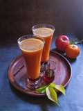 એપલ ઓરેન્જ જ્યુસ (Apple Orange Juice Recipe In Gujarati)