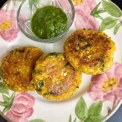 Left Over White Rice,Paneer & Veggie Cutlets A picture of Left Over White Rice,Paneer & Veggie Cutlets.