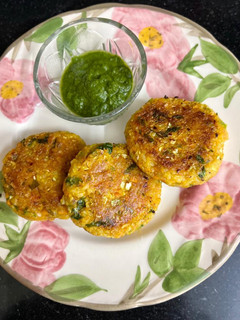 A picture of Left Over White Rice,Paneer & Veggie Cutlets.
