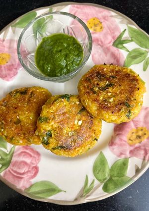 A picture of Left Over White Rice,Paneer & Veggie Cutlets.