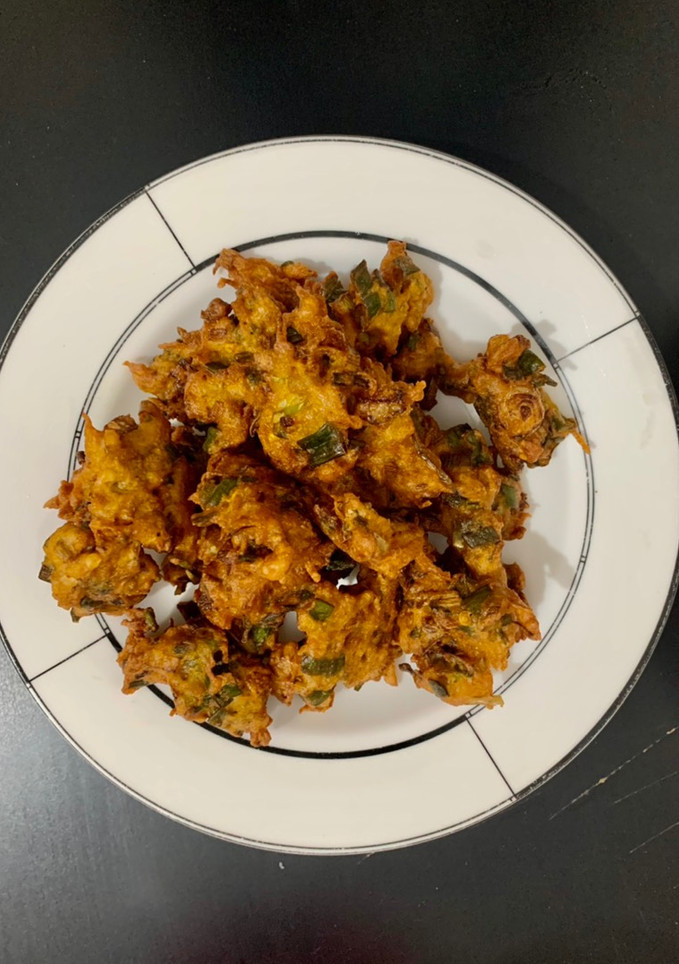 A picture of Jhat phat Spring Onion Pakoray.