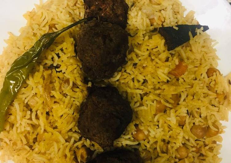 Recipe of Homemade Chickpeas pulao With meatball