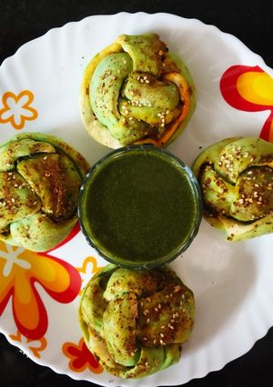 A picture of Yeast free veggie Buns.