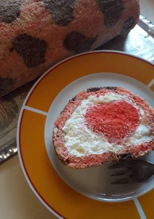 Szívecskés oroszkrém tekercs recept fotója