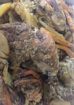 صورة لوصفة دجاج بكياس بنكهة الزعتر