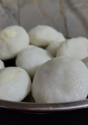 पारंपरिक स्वाद का खज़ाना – चावल के आटे और चना दाल से बना दाल पिठा रेसिपी मुख्य फोटो