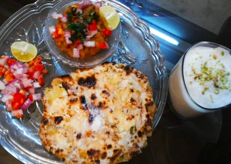 Amritsari naan chole with meethi lassi