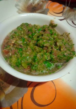 A picture of Coriander chatni.