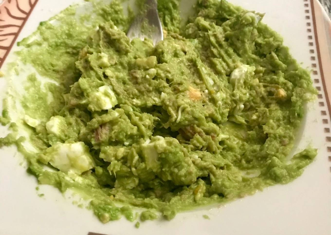 Revuelto de aguacate