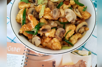 Langkah Mudah untuk Menyiapkan Ayam Cah Jamur Rumahan