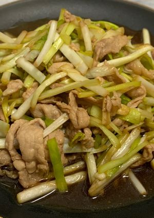 韭黃炒肉絲 的食譜成品照片